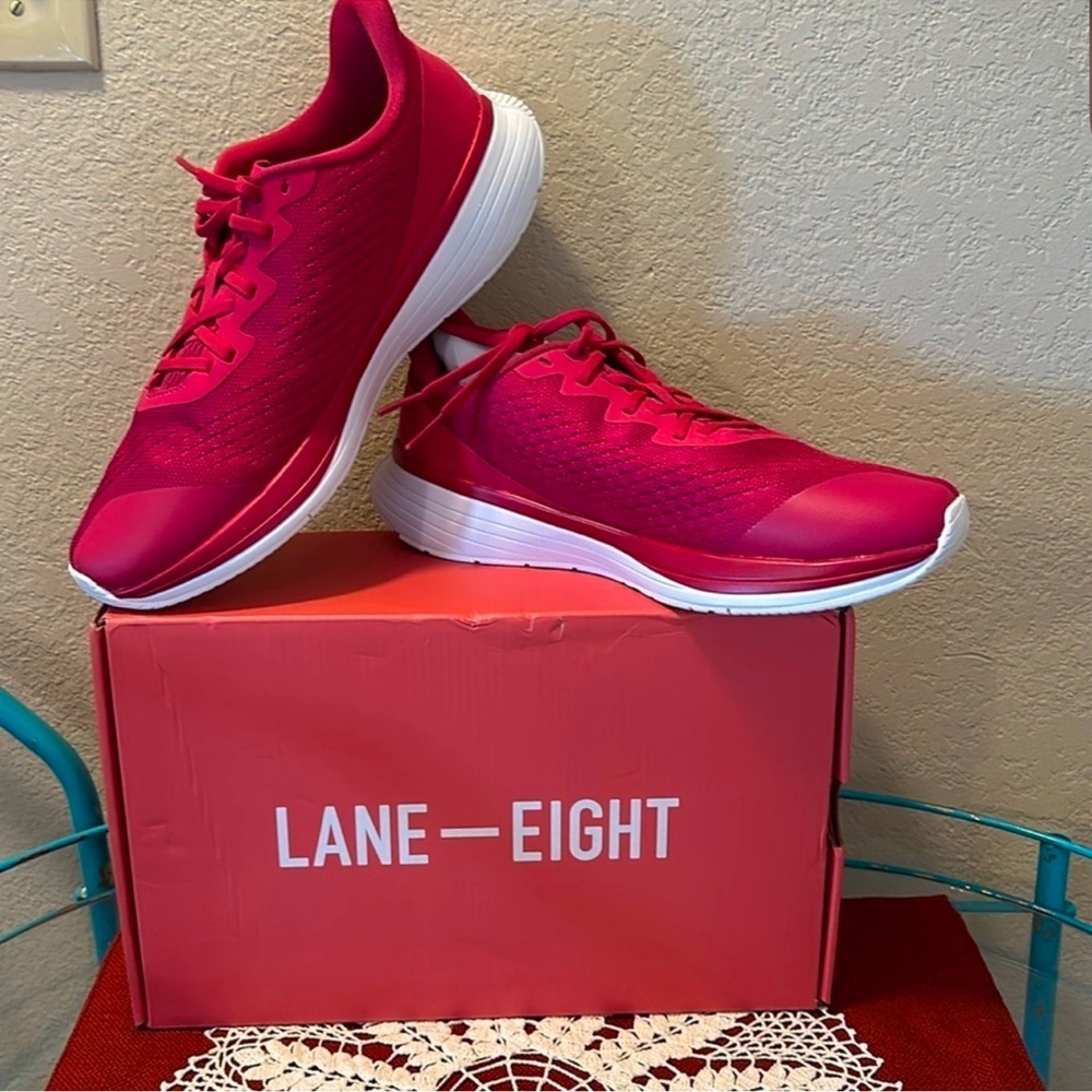 New in box Lane-Eight Sneakers.